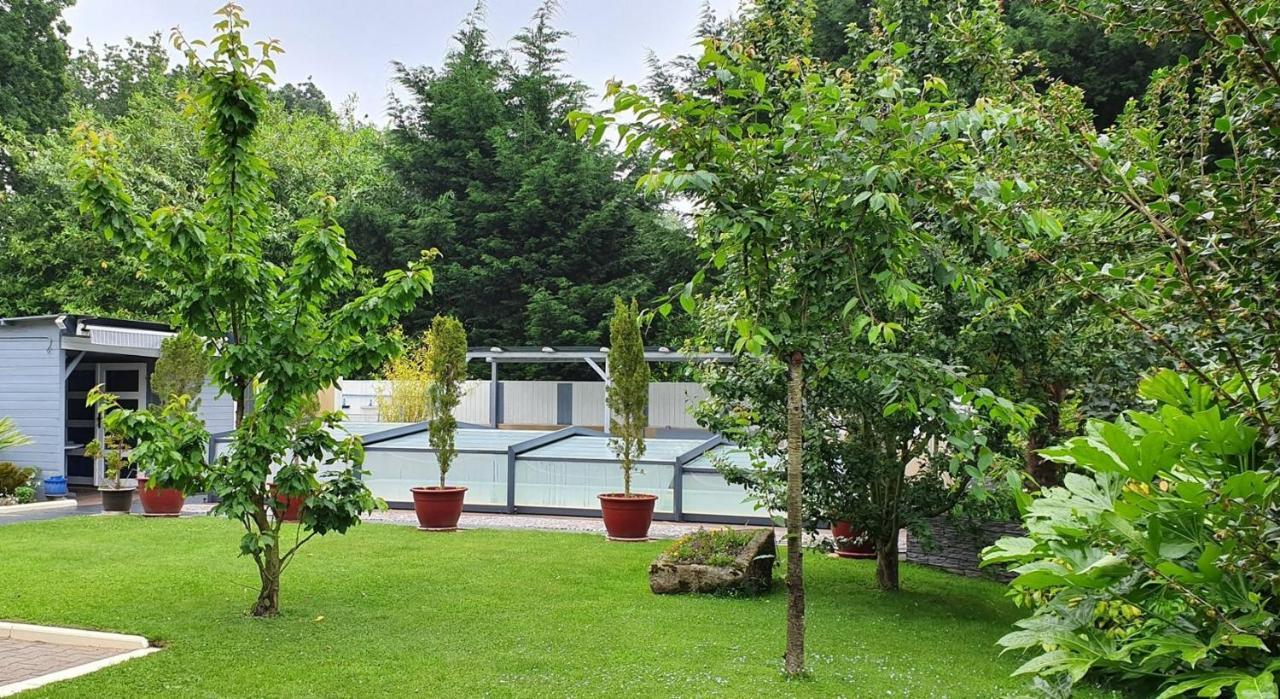Bed and Breakfast Les Centauris Pléguien Zewnętrze zdjęcie